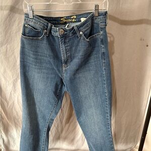Seven7 Women's Classic Blue Ankle Jeans